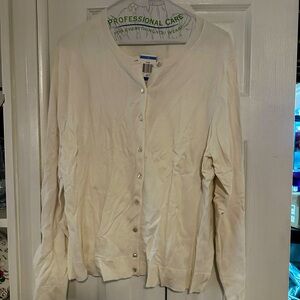 Charter club Cream cotton Button-Up Cardigan
With pearlized buttons size XL~ NWT
